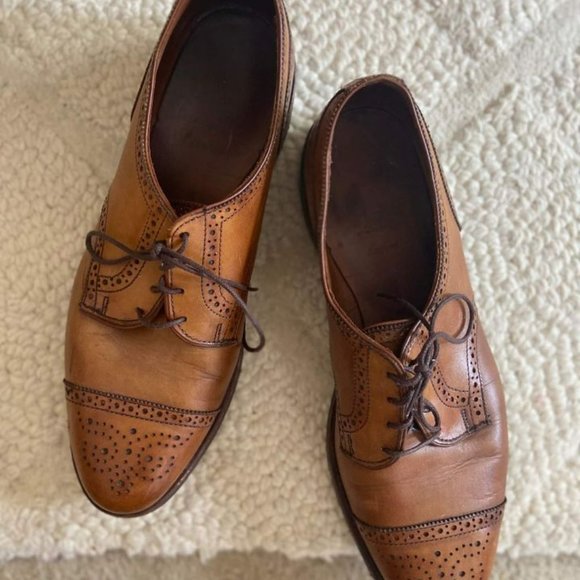 Men\'s brown leather vintage looking dress shoes